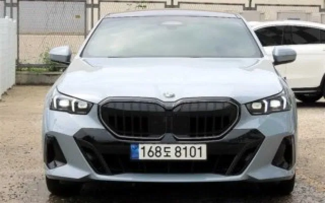 인천경차중고차 5시리즈 (G60) 520i 매물 사진 1 - 2024/11 40,923km