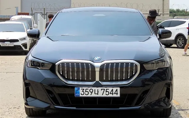 인천경차중고차 5시리즈 (G60) 530e 매물 사진 4 - 2025/12 10,224km
