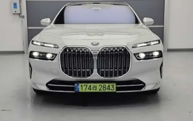 인천경차중고차 7시리즈 (G70) 750e xDrive 디자인 퓨어 엑셀런스 매물 사진 11 - 2025/05 7,826km